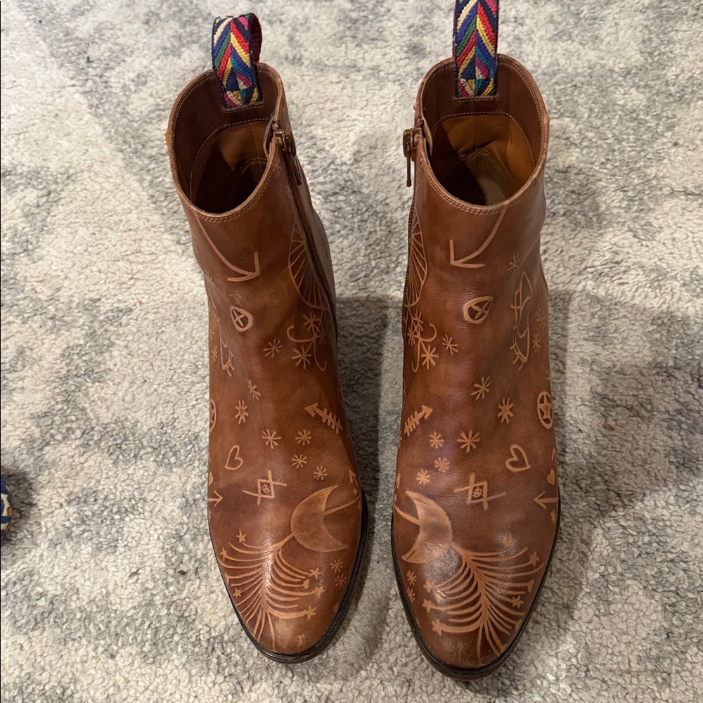 Valentino Garavani Santeria  embossed leather boots